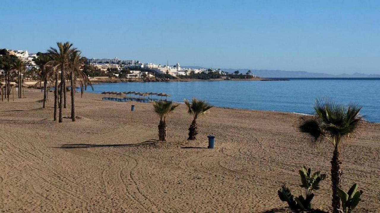 Homes of Spain, Casa Duplex Playas del Sur, 400m del mar , WIFI Playas de Vera Bagian luar foto