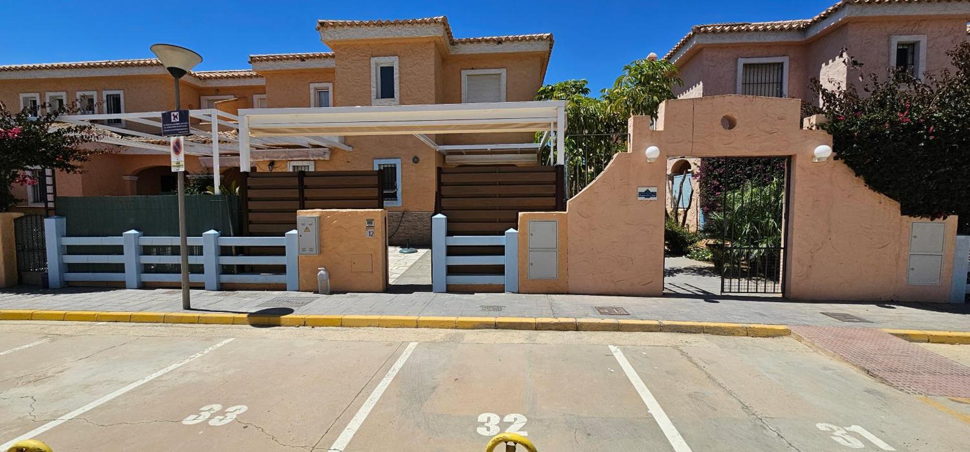 Homes of Spain, Casa Duplex Playas del Sur, 400m del mar , WIFI Playas de Vera Bagian luar foto